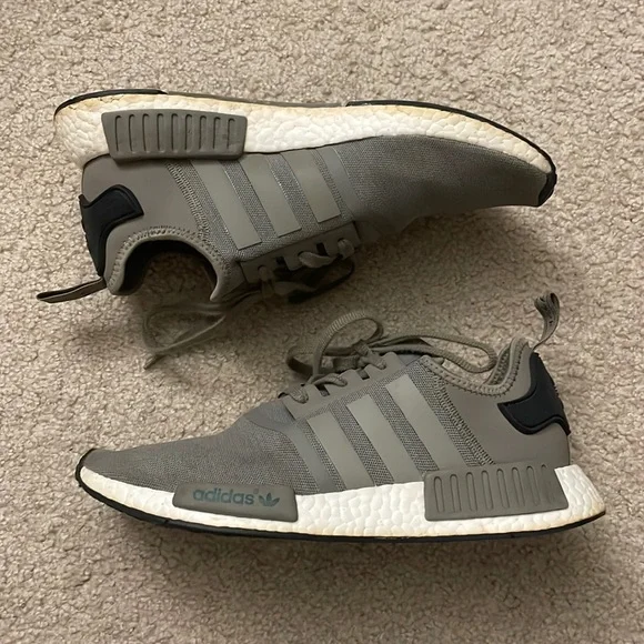 Adidas nmd deals r1 olive